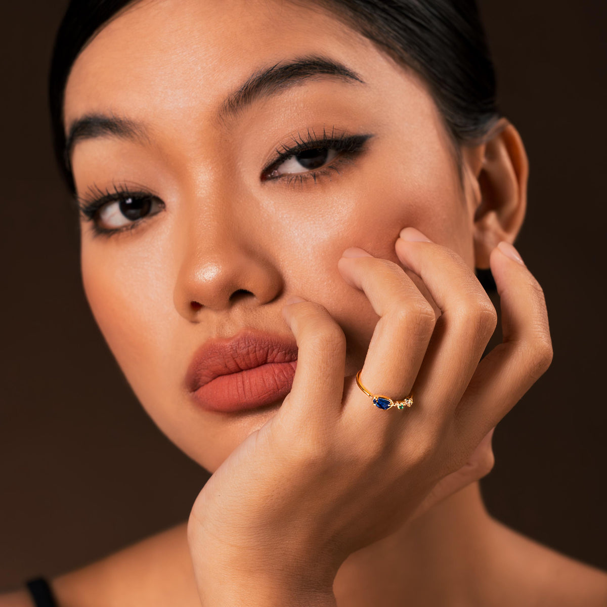Unique Cluster Stacking Ring