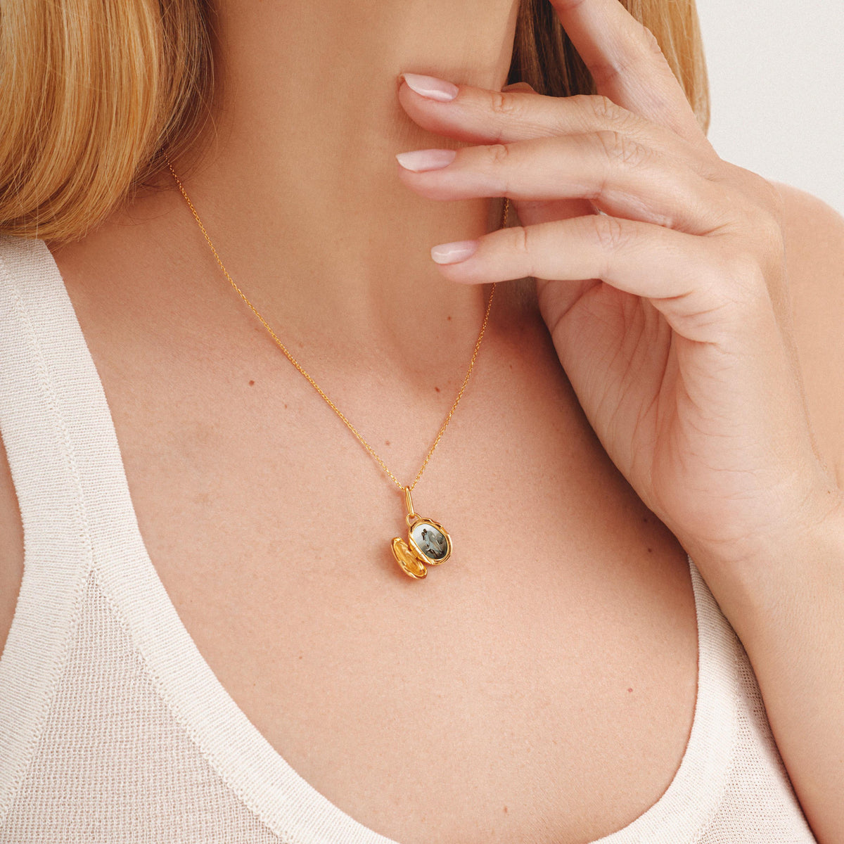 Small Oval Photo Locket Necklace