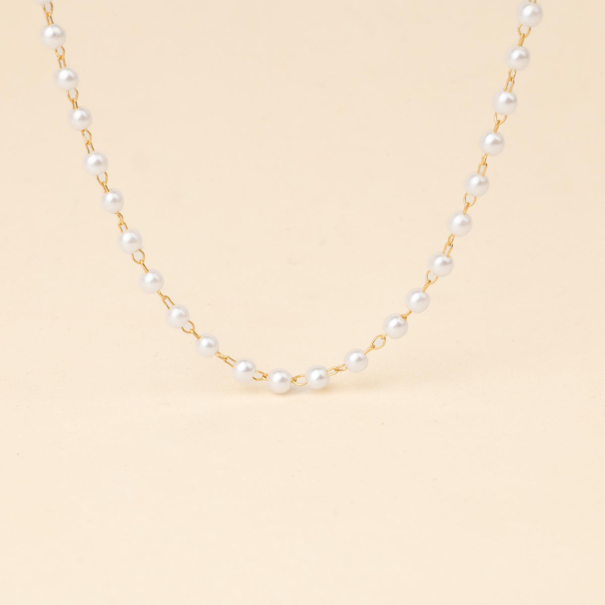 Dainty Pearl Necklace